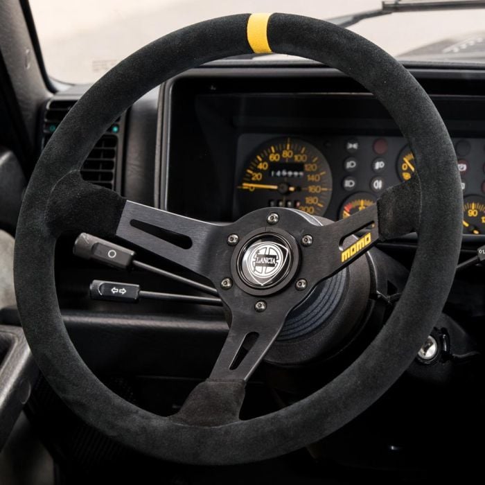 MOMO Mod. 08 Steering Wheel 350mm - Black Suede/Black Spokes