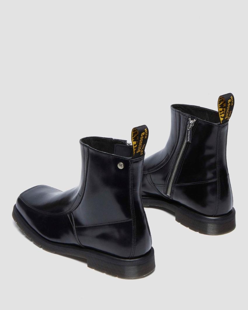 Shop Dr Martens Durrow Zip Buttero in Black.