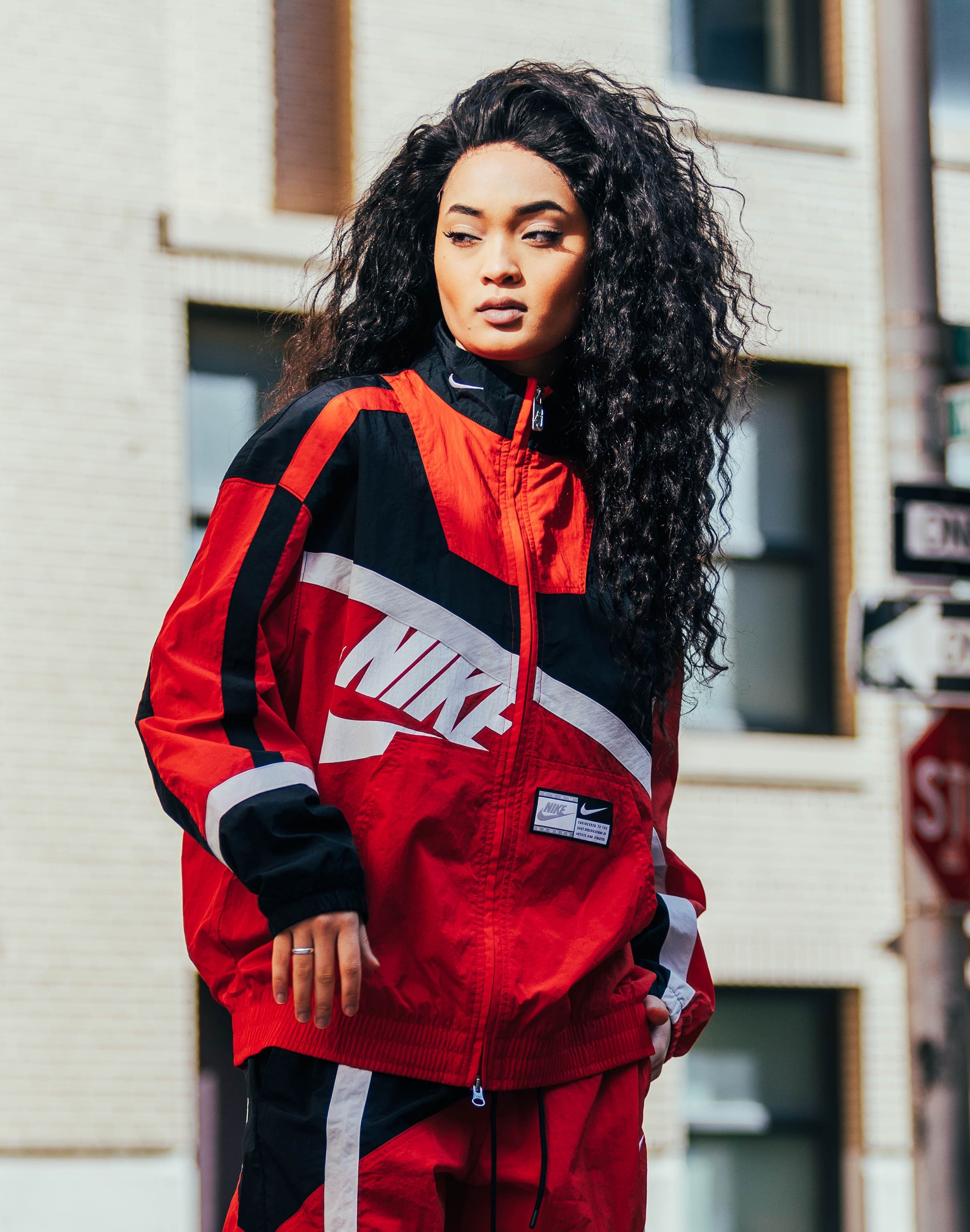 Nike Oversized Woven Jacket – DTLR