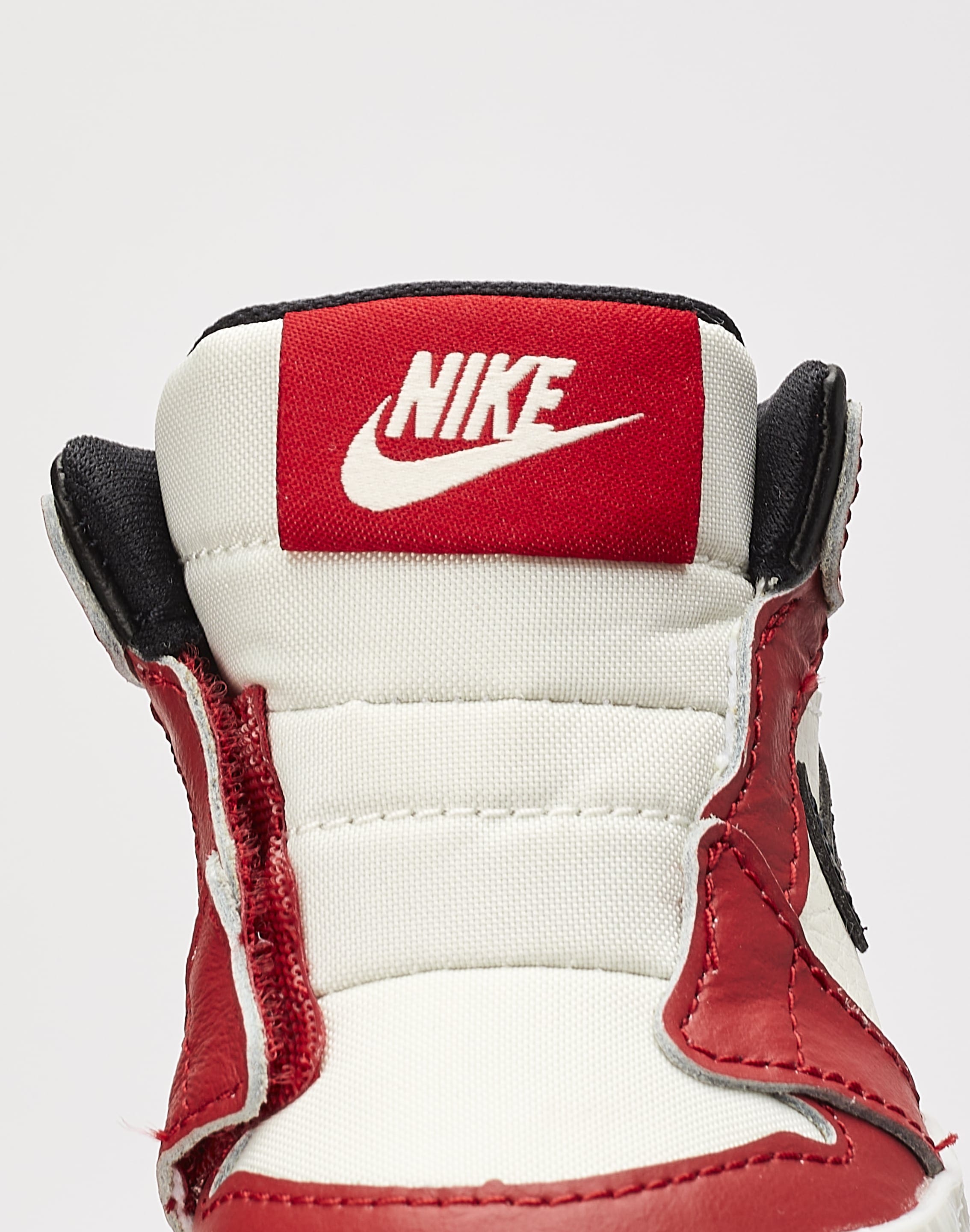 Jordan Air Jordan 1 Retro High OG 'Chicago' Infant Crib Booties – DTLR