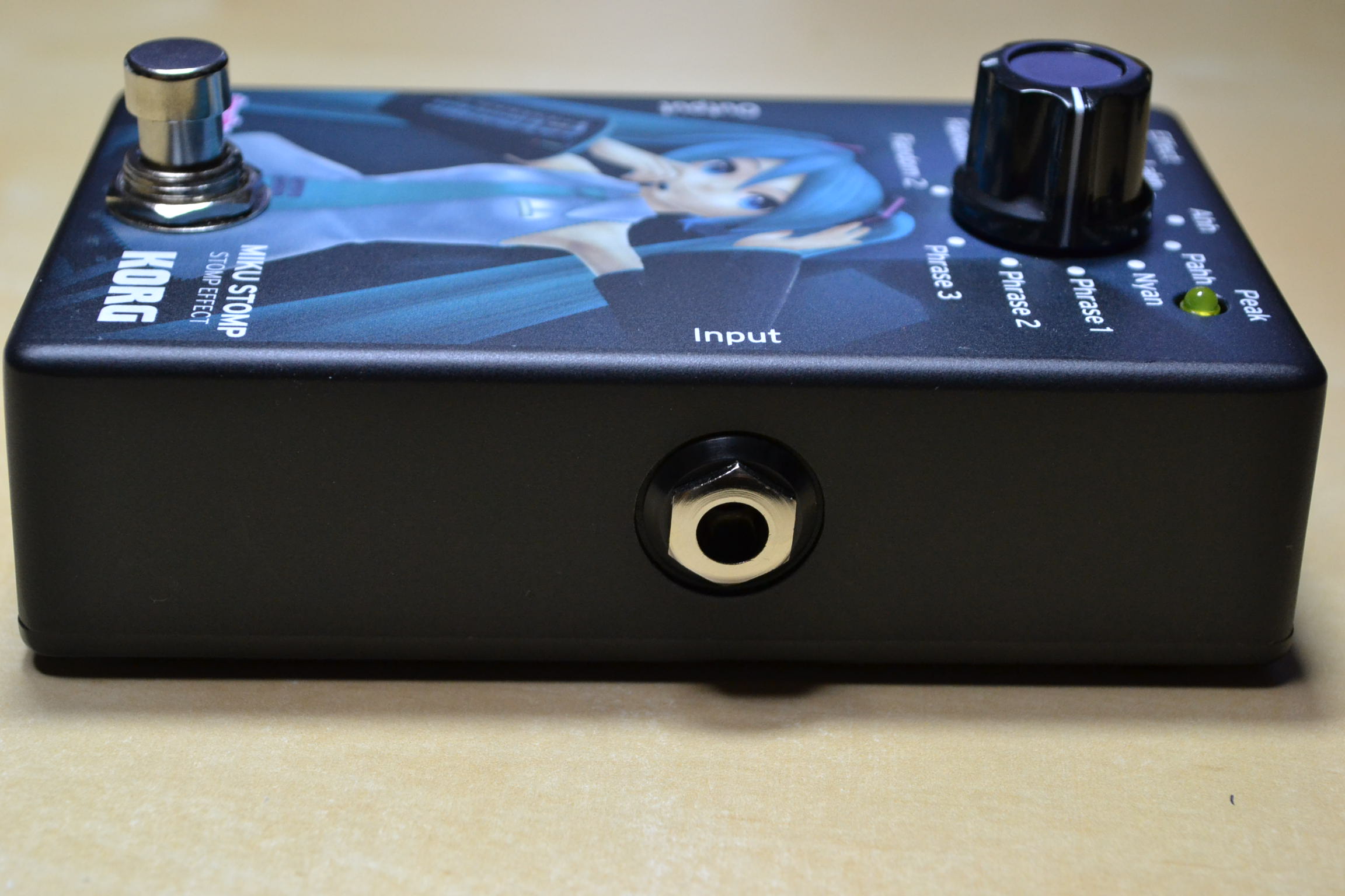 ギターで初音ミクを歌わせるエフェクター、MIKU STOMPの実力 | DTM