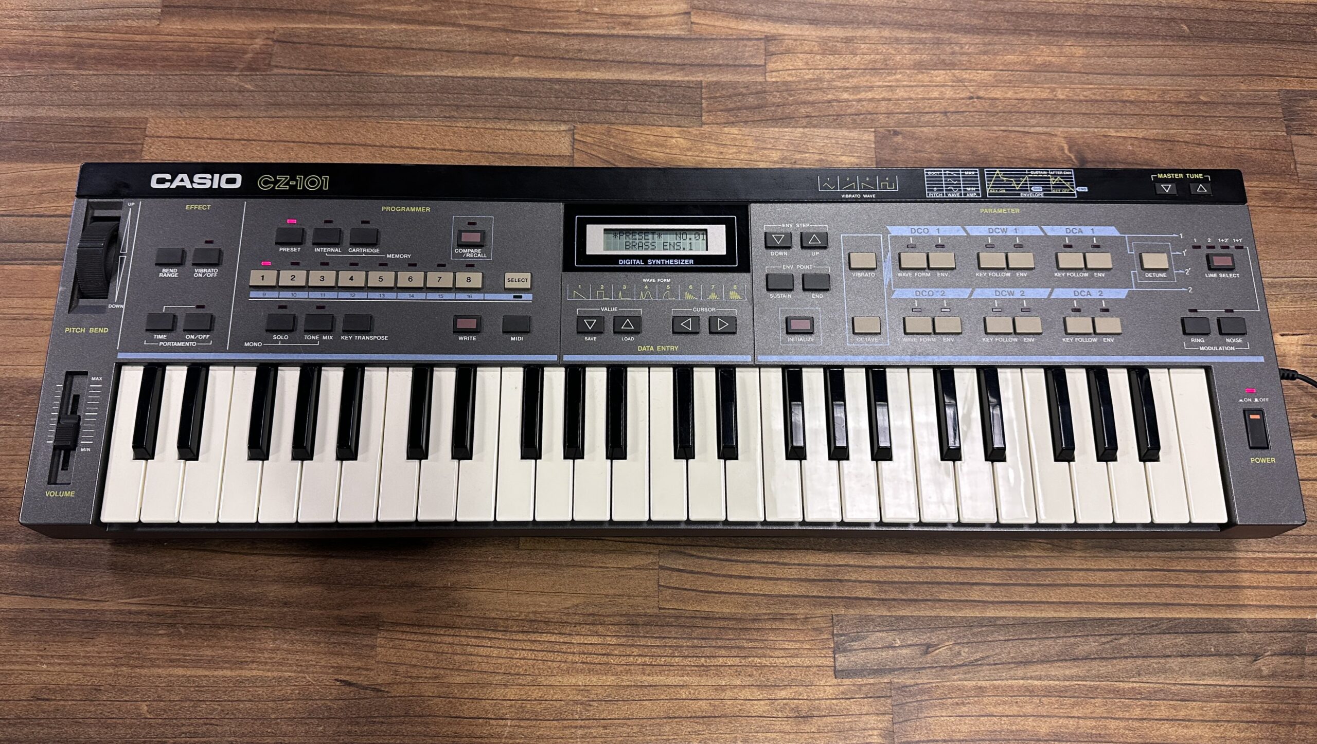 カシオのシンセサイザの原点はCZ-101にあり。PD音源とは何なのか | DTM