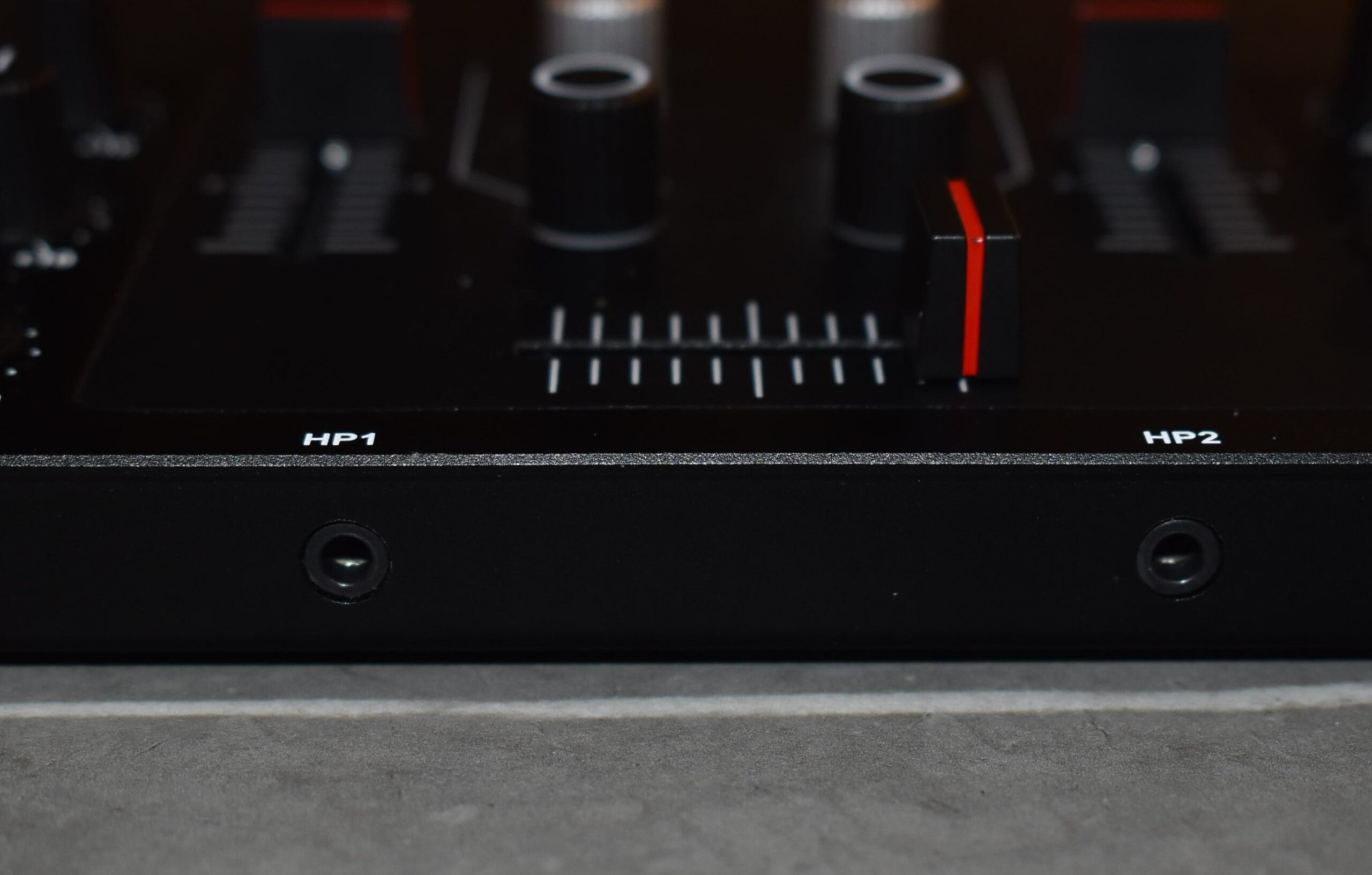 クラファン1億円超えから約2年。ミューシグナルのポータブルDJマシン