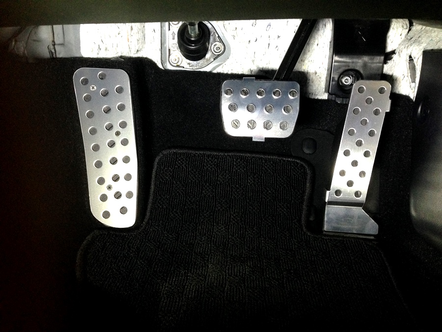 マツダ ロードスター(MAZDA-DBA-ND5RC)nd-at用 純正ペダル対応のアルミ