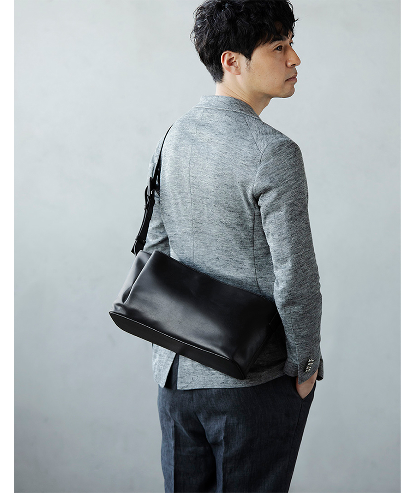 土屋鞄の新作「Nami」は“美肌”レザー使い＆美麗シルエットの特上バッグ