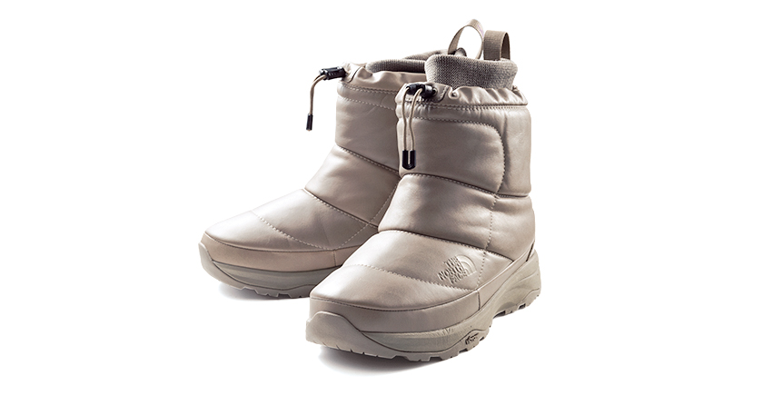 ザ・ノース・フェイス パープルレーベルの“履くダウン”がカウレザーを