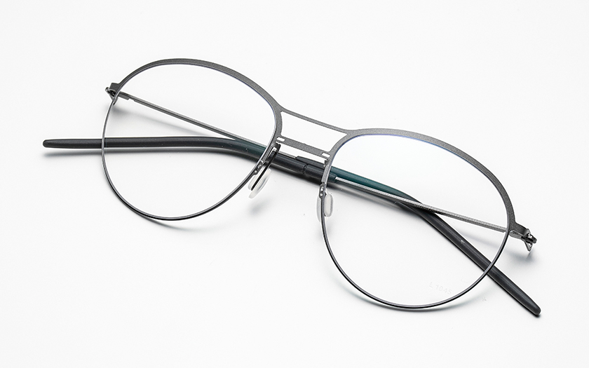 ミニマム＆機能的な眼鏡で世界中のデザイン賞を受賞「マルクス T