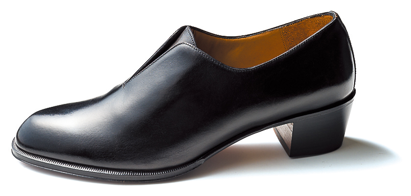 木型の妙”が生むその佇まいは唯一無二。個性的な木型で作られた名門