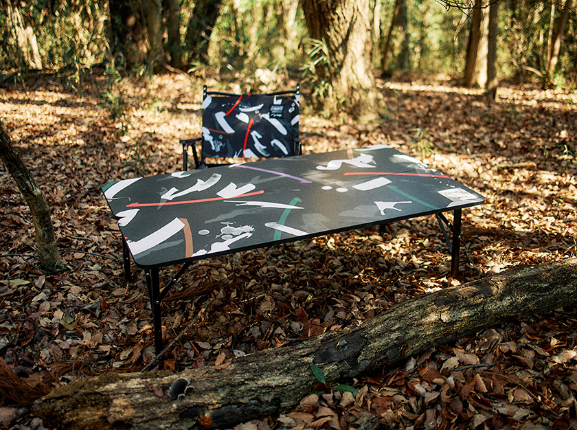 キャンプで映えまくる！ コールマンが現代アーティストと大胆コラボ