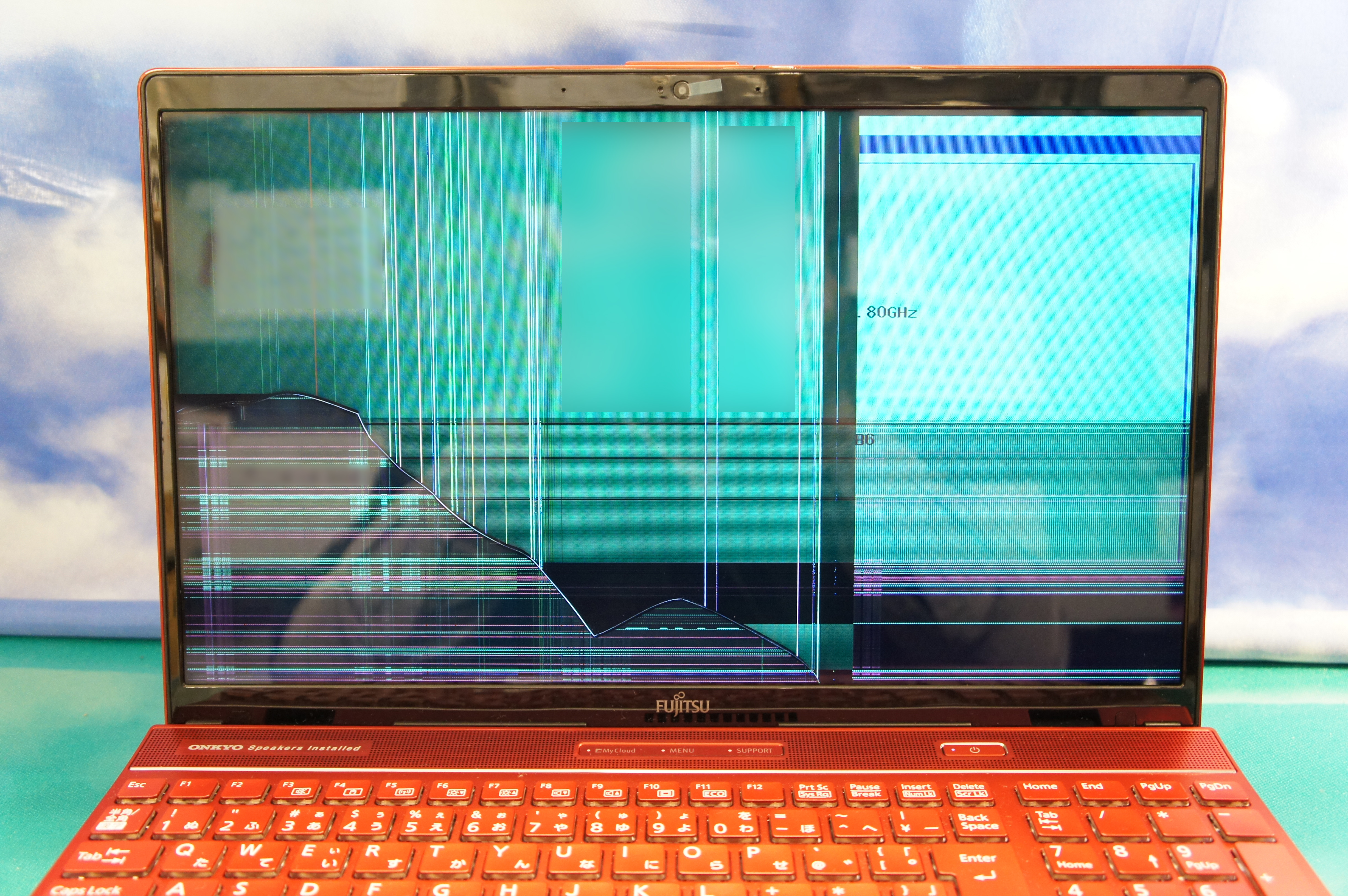 富士通 AH53/B3 FMVA53B3Rの画面交換【液晶修理】 - パソコン修理