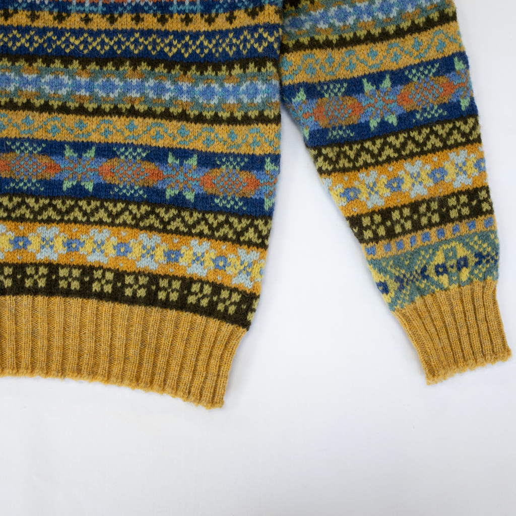 ジャミーソンズ フェアアイルクルーネックセーター マスタード