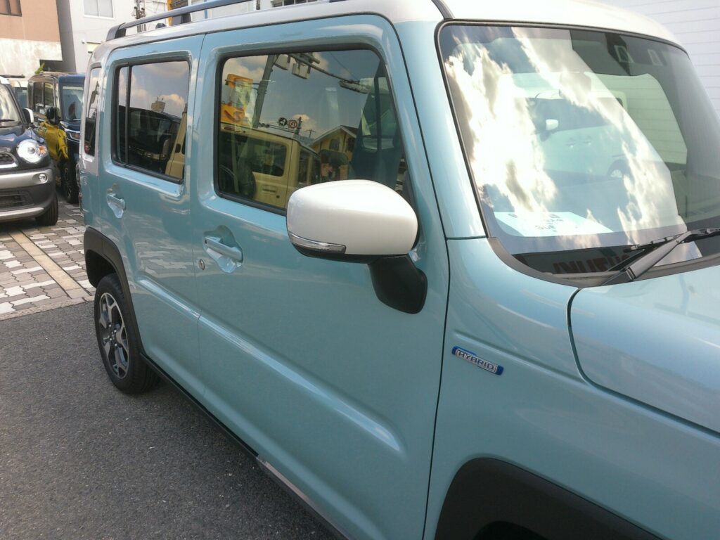 8月28日【R4年9月登録未使用車】ハスラー ハイブリッドXターボ 2