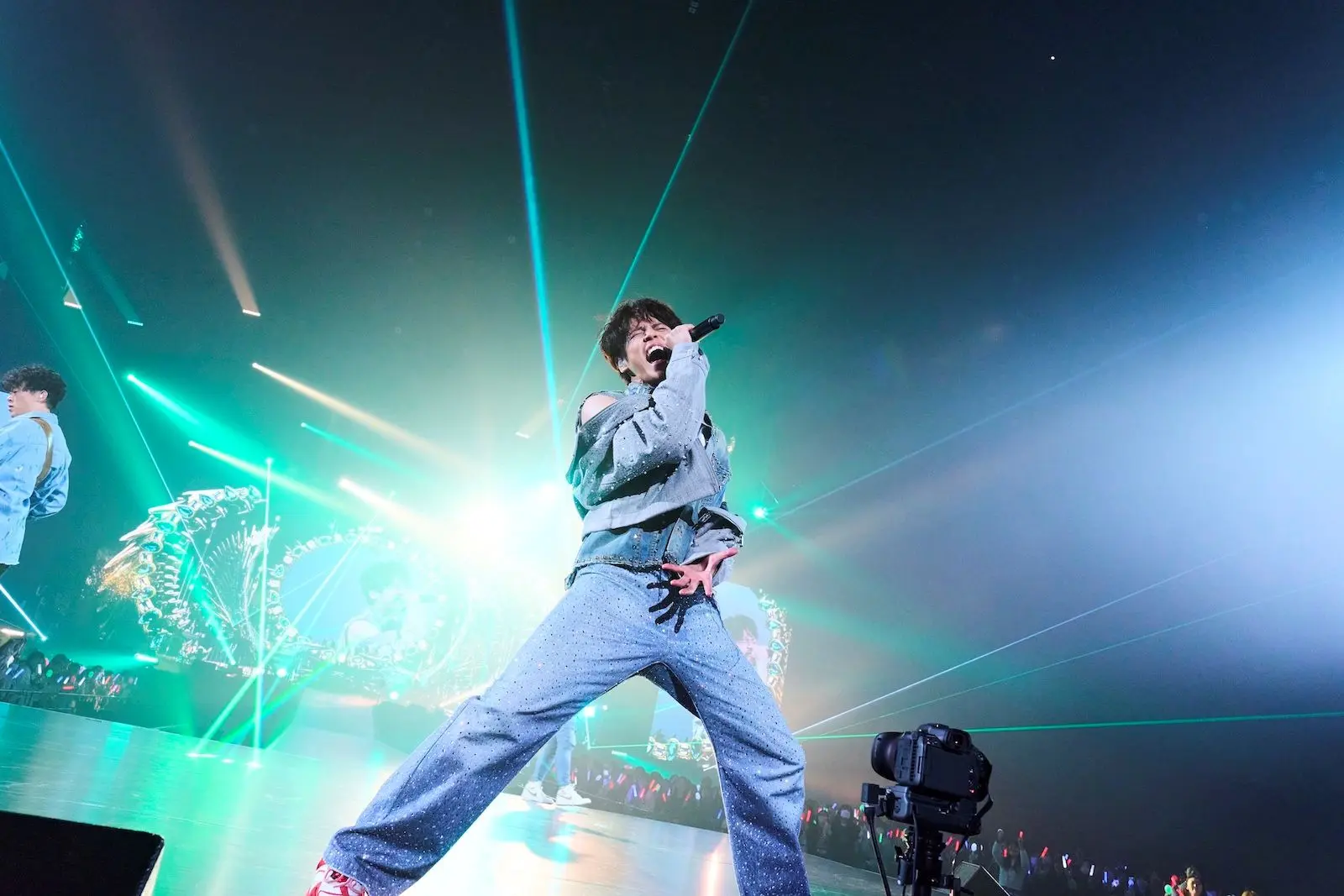 宮野真守「ずっとみんなのそばにいます！」投げキッスに大人デート