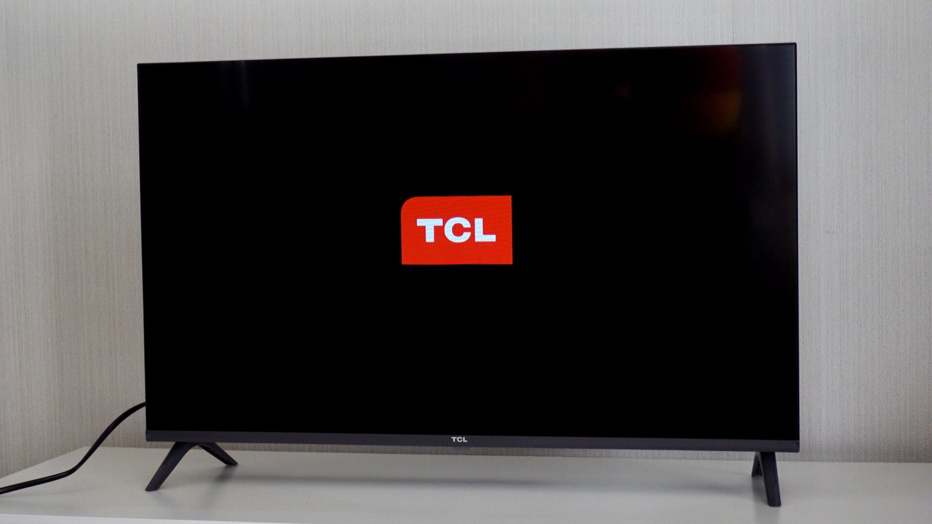 TCL 32インチ チューナーレス テレビ 32S54J 【使用期間 ：約2年