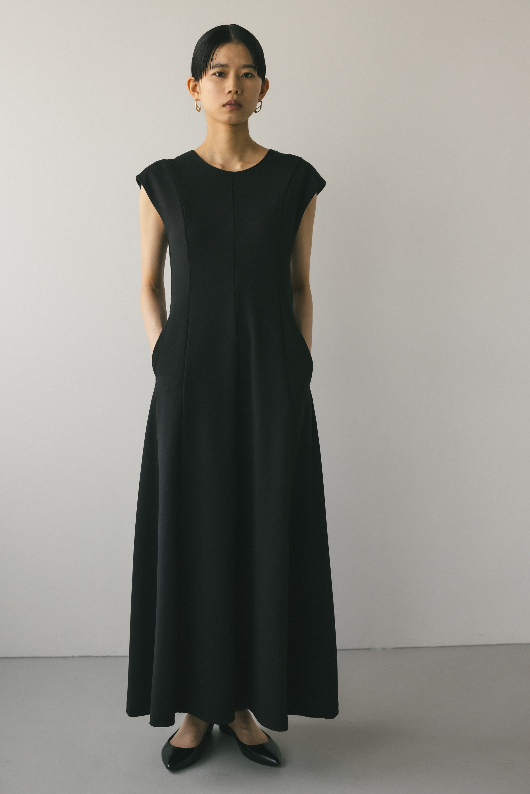 STYLEMIXER | バックオープンショルダーカットワンピース (ワンピース