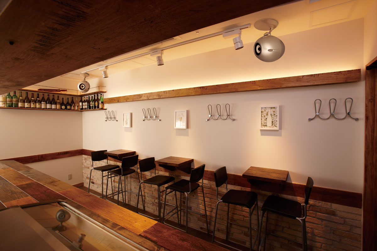 CB1 - 特徴 | ECLIPSE Home Audio Systems