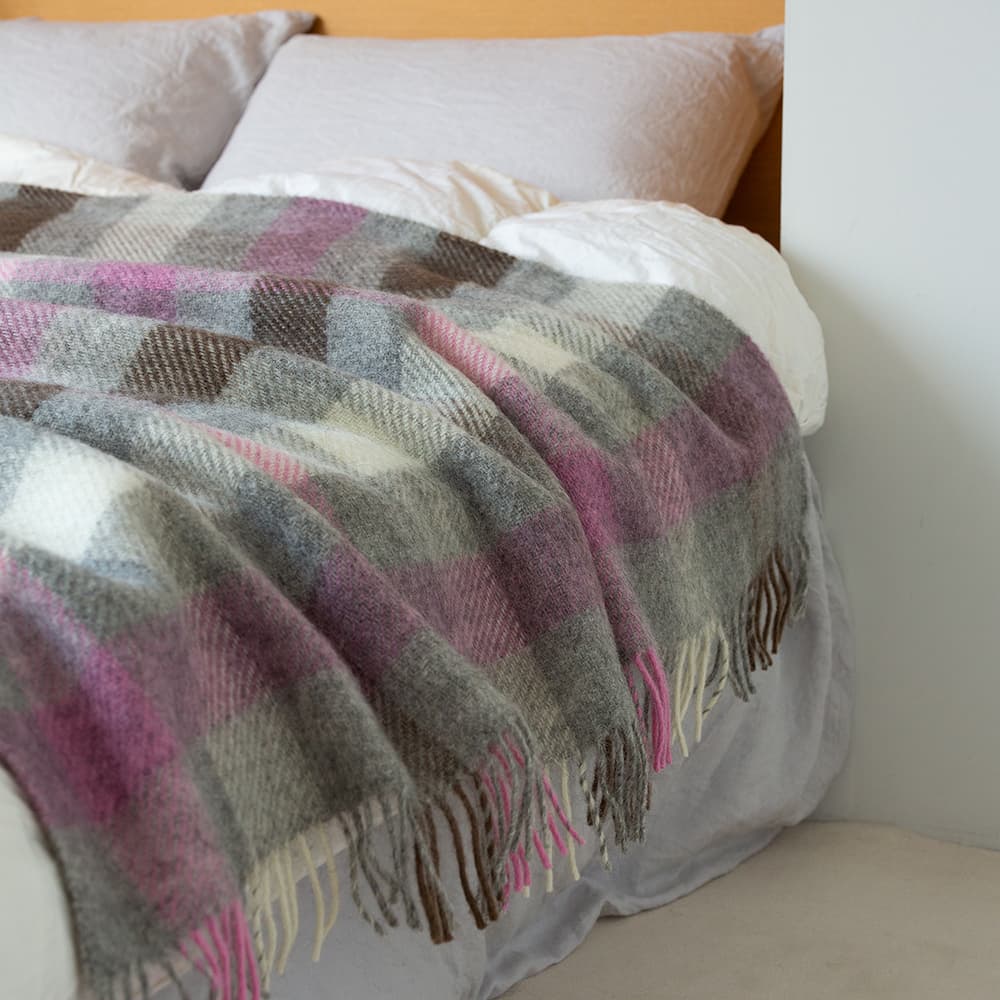 KLIPPAN/クリッパン スロー ゴットランド マルチ ピンク