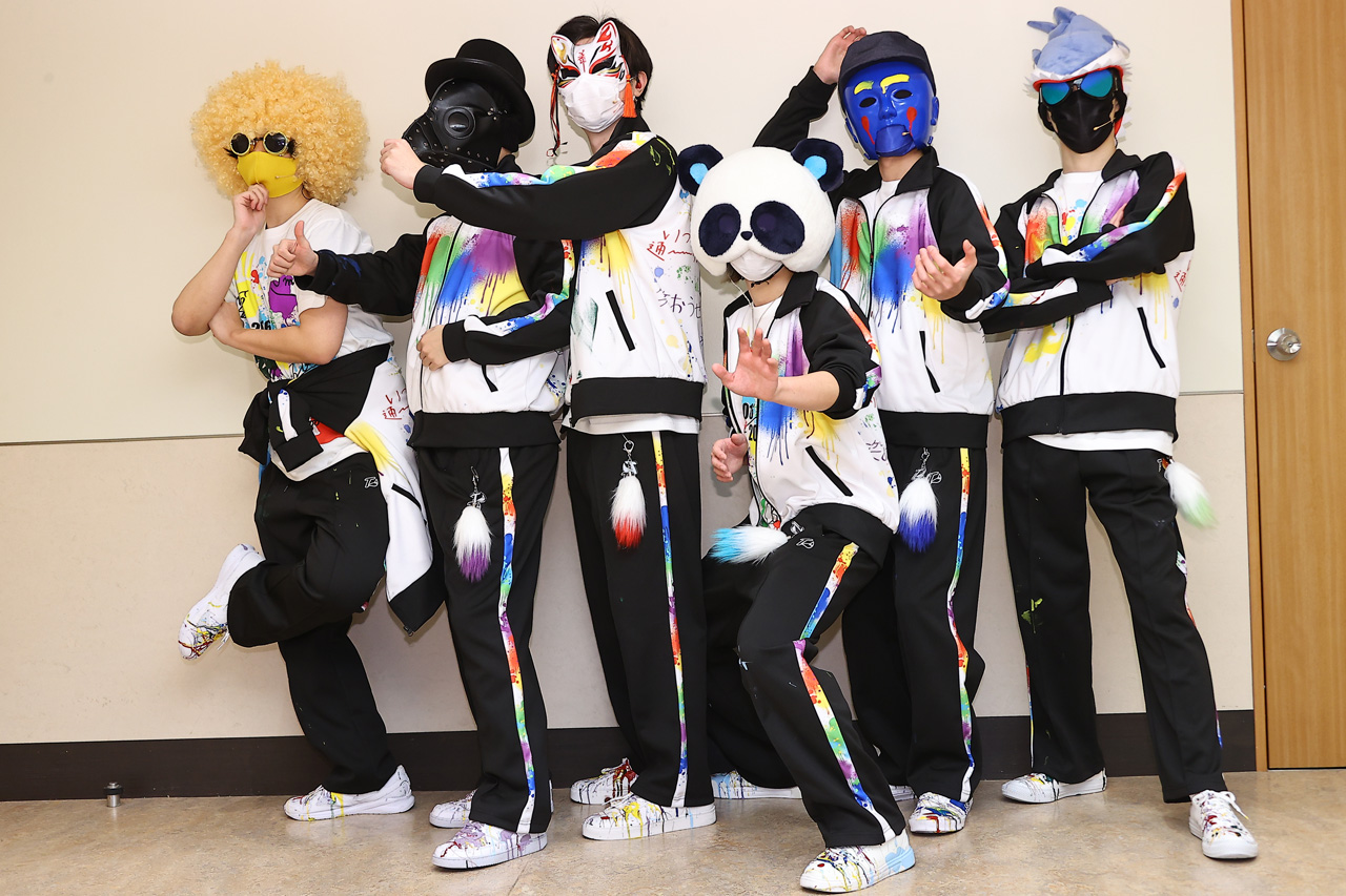 White Tailsワイテルズ『最初で最後が武道館』2日目！「俺らの色しか