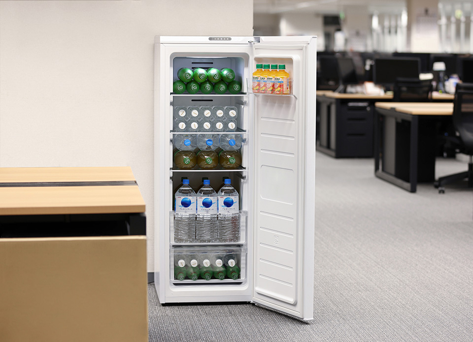 アイリスオーヤマ IRSN-14A-W 【右開き】142L 1ドア冷蔵庫 ホワイト