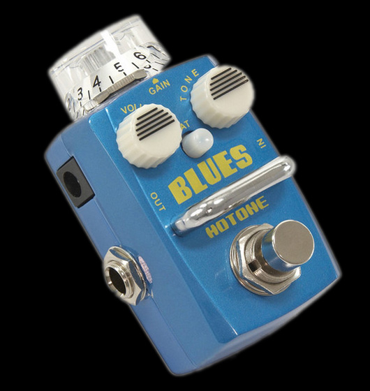 ブルージィーな歪みのミニサイズエフェクター！HOTONE BLUESをレビュー