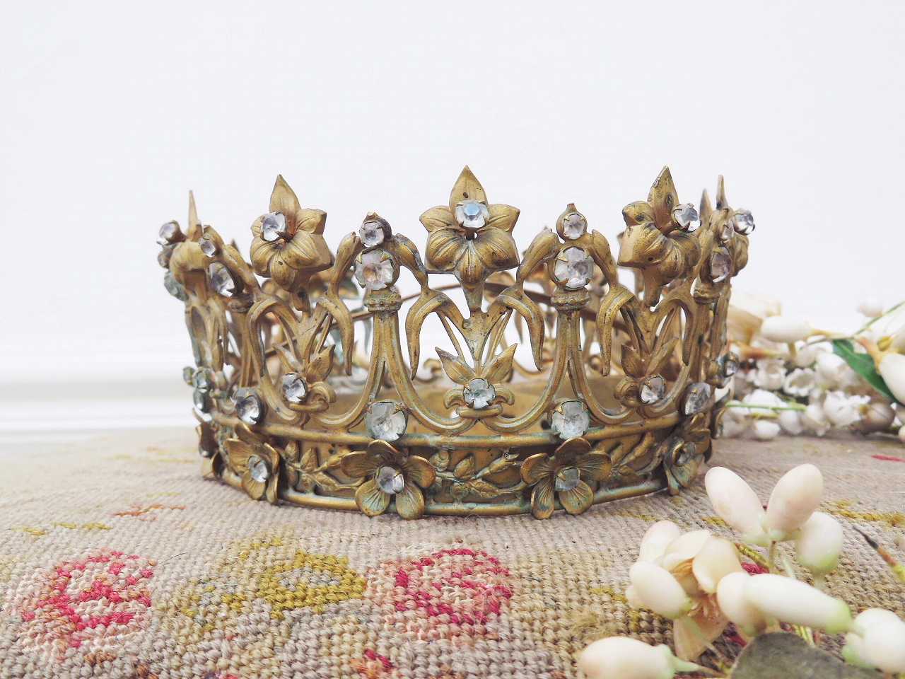 華麗 プリンセスのクラウン - 薔薇と天使のアンティーク