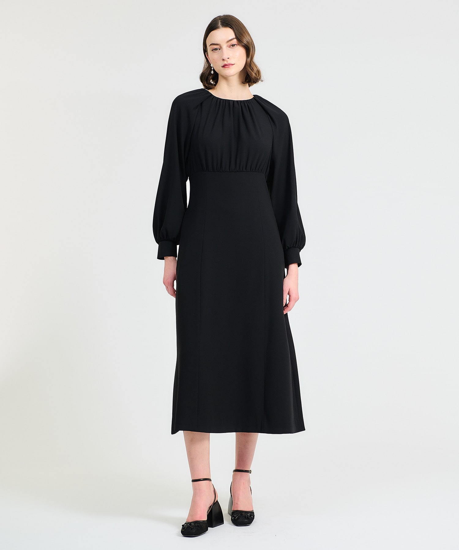 ESTNATION / トリアセ バックサテン ギャザー ワンピース｜ESTNATION