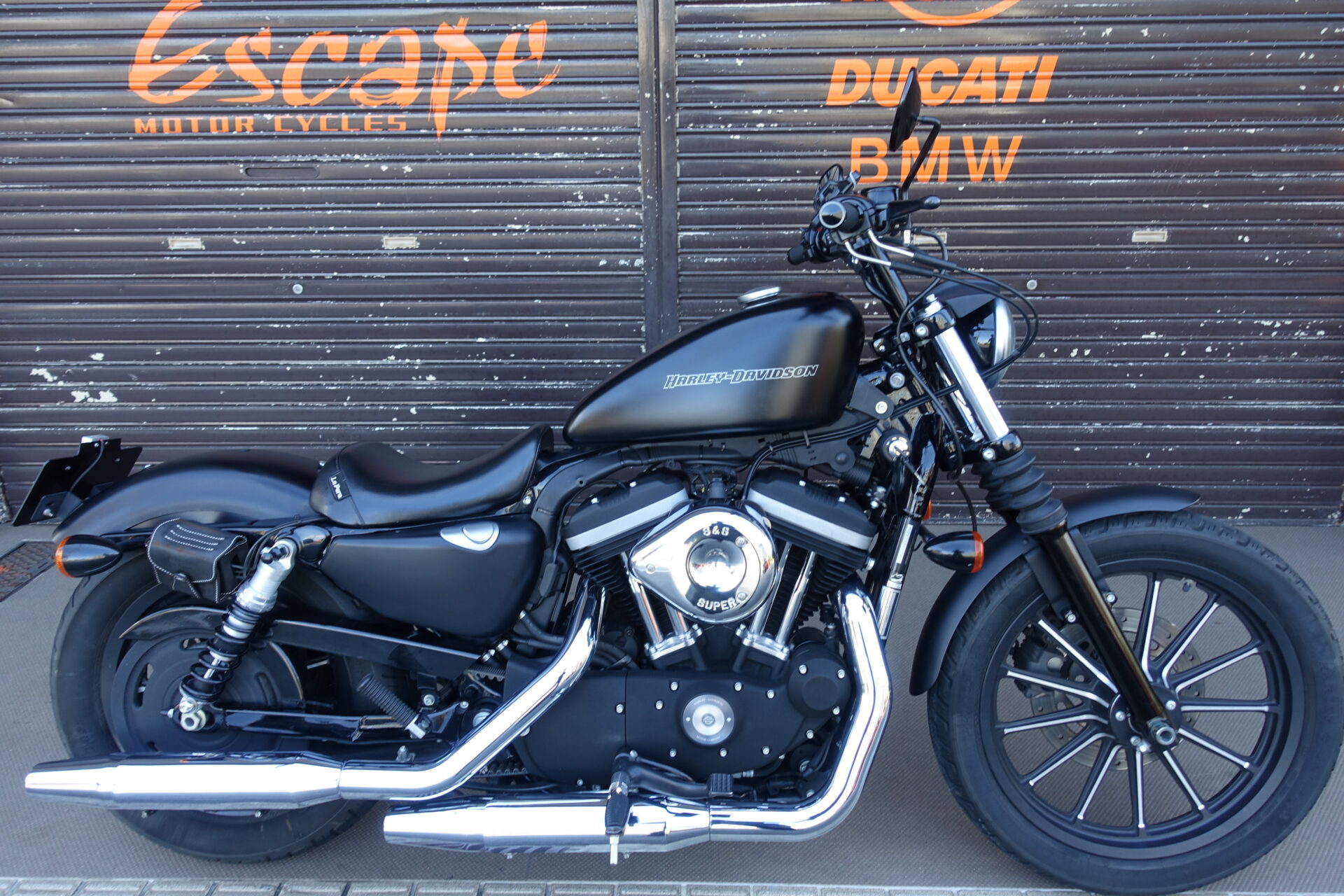 XL883N サンダーマックス・北米マフラー | Escape Bike