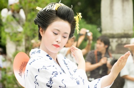 白無垢の髪型「文金高島田」は静岡県島田市が発祥！？ - 静岡の結婚