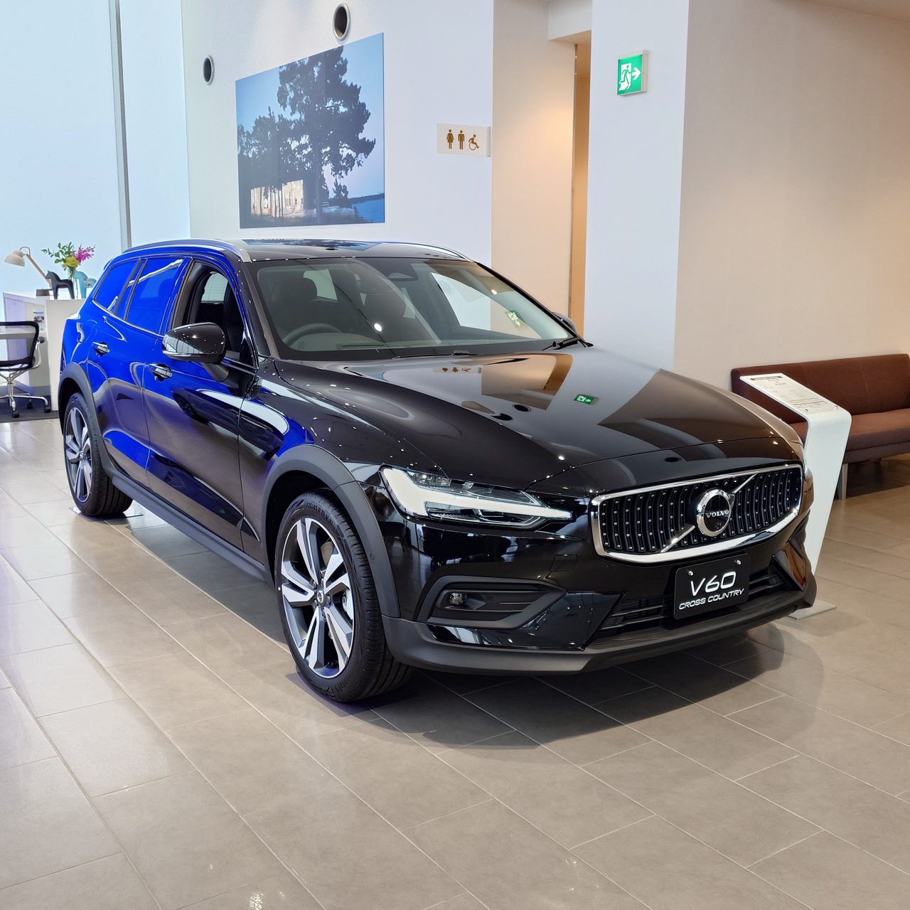 NEW展示車《V60 Cross Country Ultra B5 AWD》 | ボルボ・カー 太田・足利