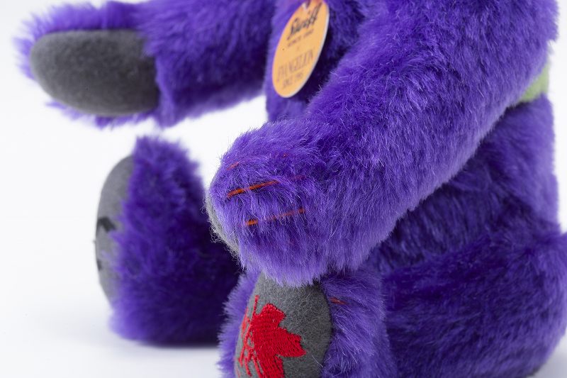 初回生産分「Steiff エヴァンゲリオン テディベア」特製スリーブ付き