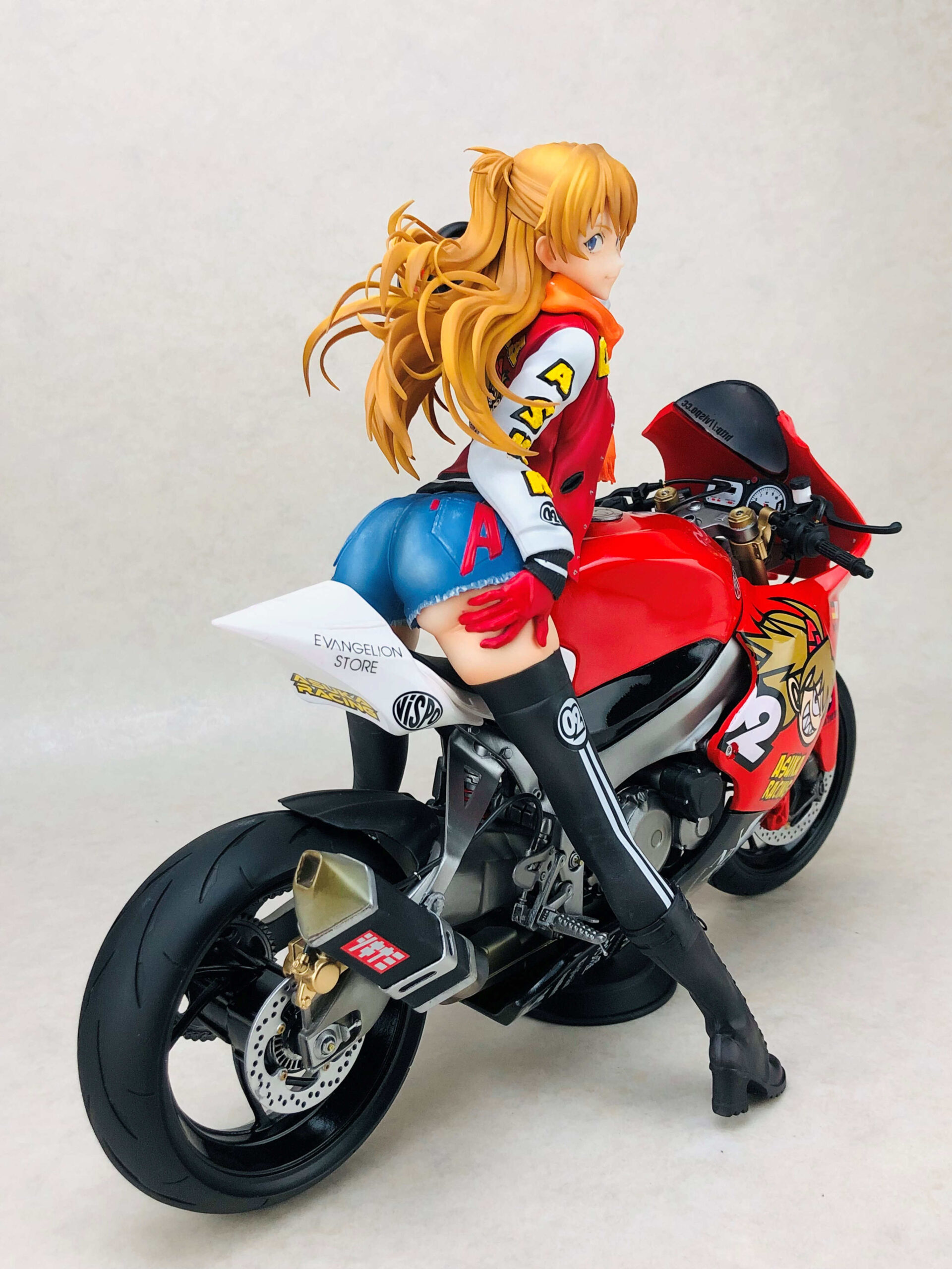 エヴァストアにてVispoのレジンキャスト組立キット「1/6アスカ Racing