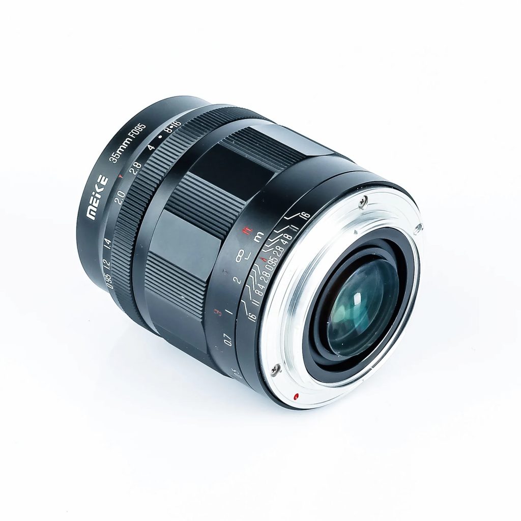 Meike Announces a New 35mm f/0.95 APS-C and MFT Lens - Exibart Street