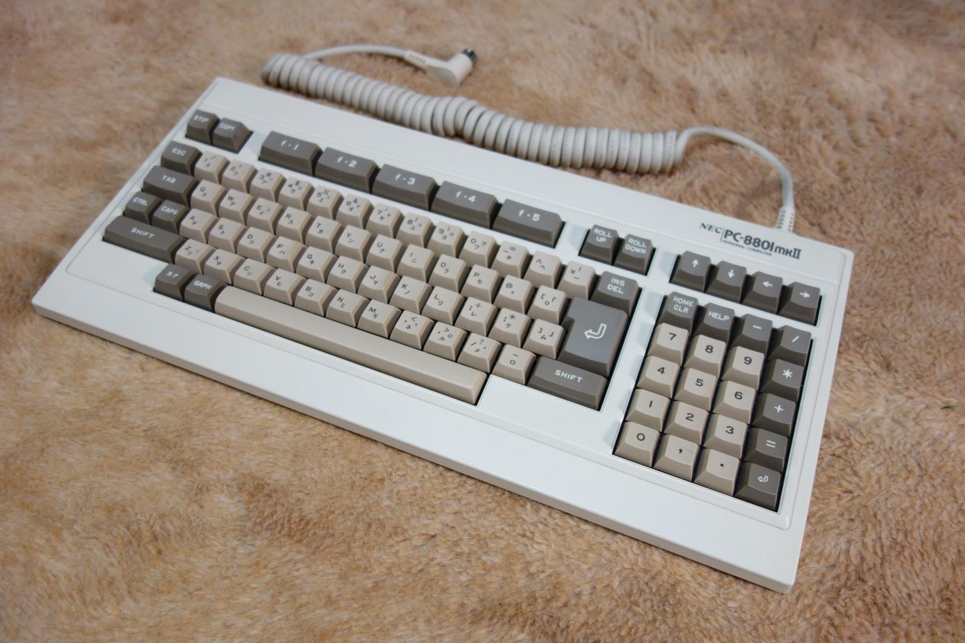 PC-8801mkIISRの実機環境 | 環水平アーク