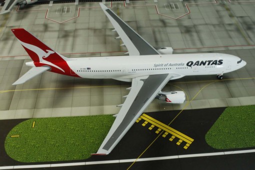 航空機・ヘリコプター Gemini 200 QANTAS Airbus A330-200 1:200 www