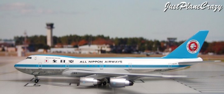 ANA All Nippon Mohican Airways B747-200 JA8136 1:400 ezToys