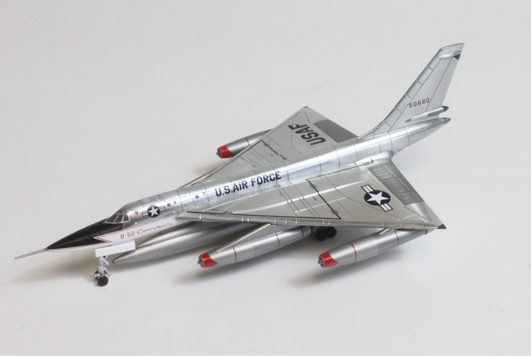 New Mould! USAF Convair XB-58 Prototype (B-58) Herpa 559850 1:200