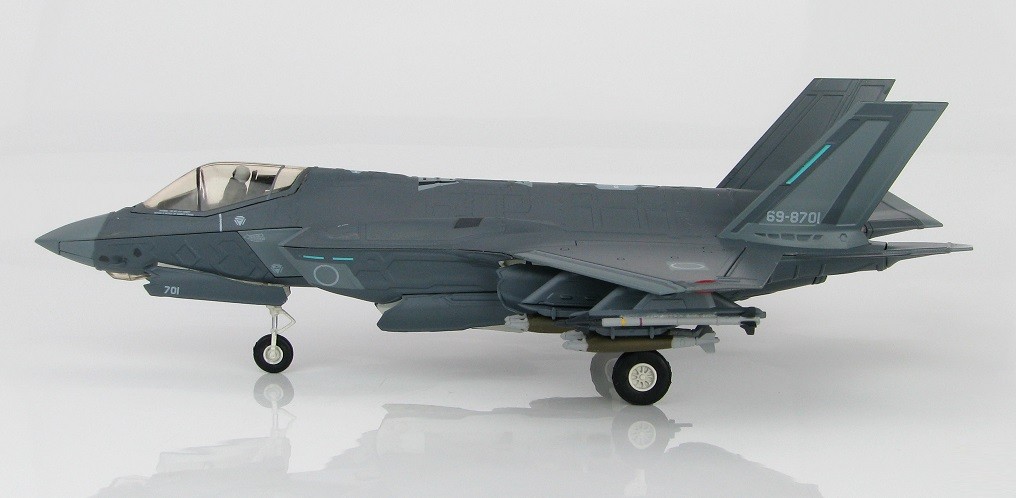 Japan JASDF F-35 Lightning II Aug 2016 die-cast Hobby Master