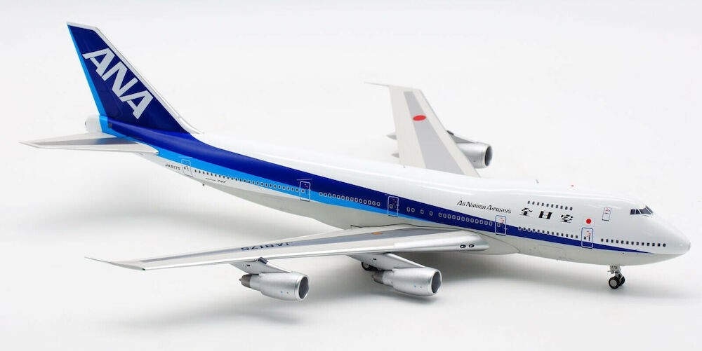 ANA All Nippon Airlines Boeing 747-200 JA8175 with stand B-models