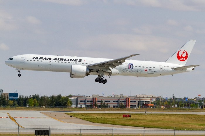 JAL Japan Airlines B777-300ER PGA Tour Champions Reg. JA731J