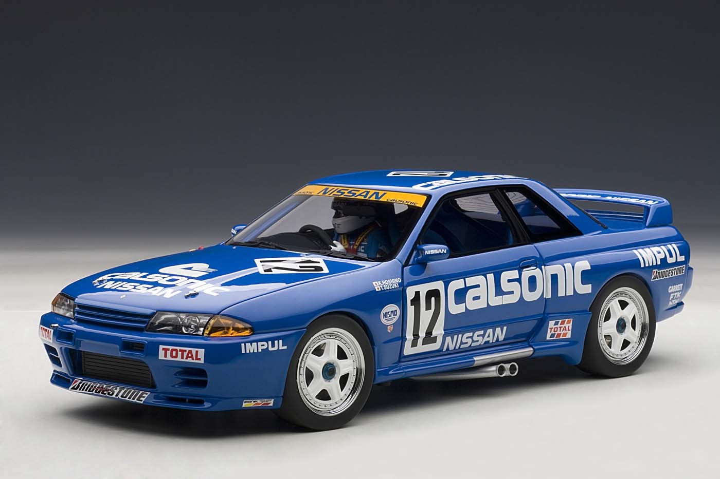 AUTOart 1:43 Scale Nissan Skyline GT-R (R32) Group A 1990 Calsonic