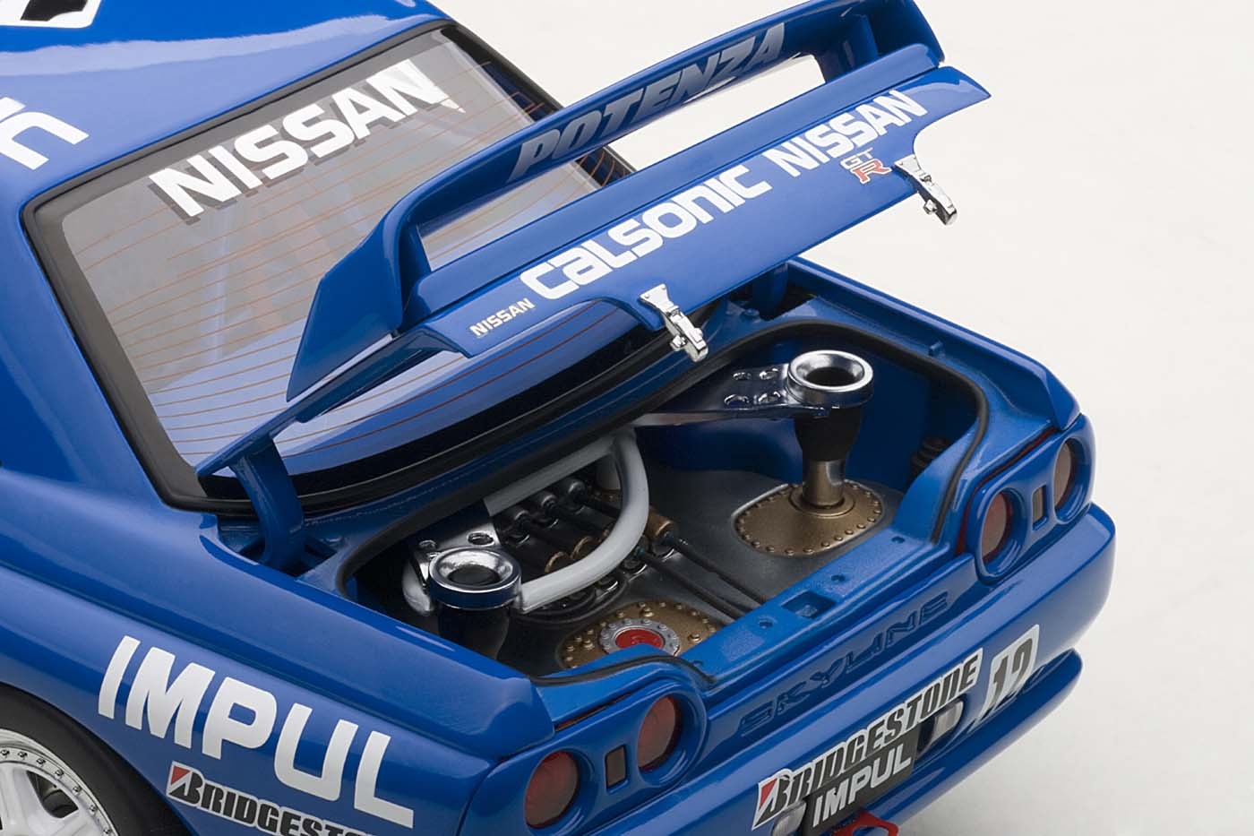 AUTOart 1:43 Scale Nissan Skyline GT-R (R32) Group A 1990 Calsonic