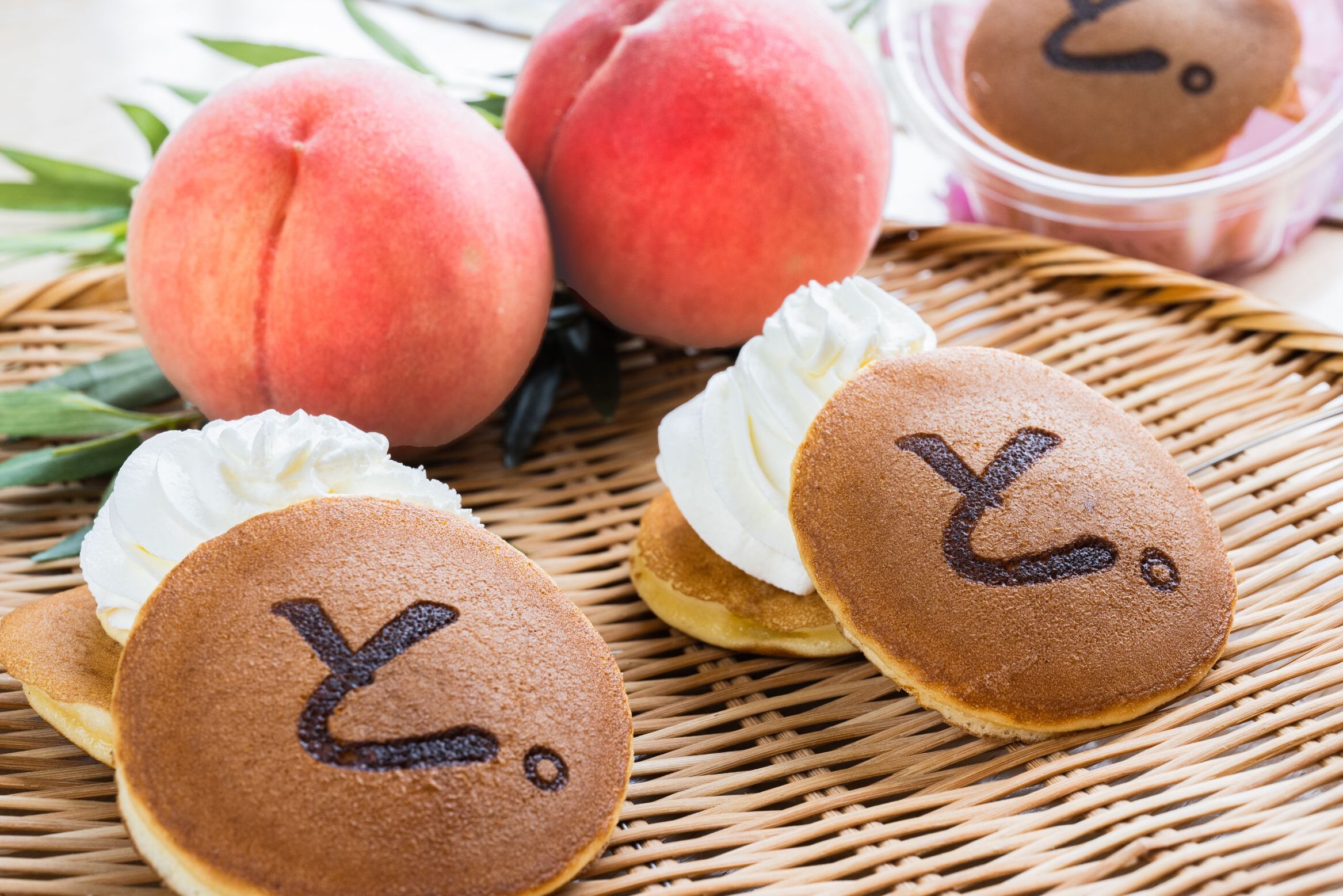 ピーチホリデイ2024食レポ Vol.2】「桃のどら焼き」＆「葛アイスバー桃