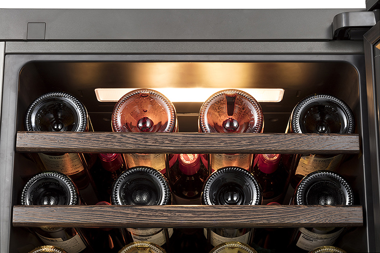 温度管理とデザインに優れた家庭用ワインセラー SG-196GD｜フォル