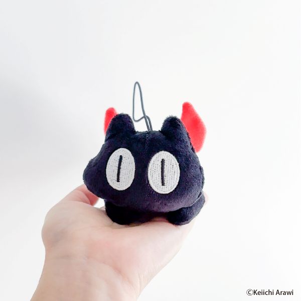 大人気コミックス『日常』から、マスコットぬいぐるみがプライズで登場