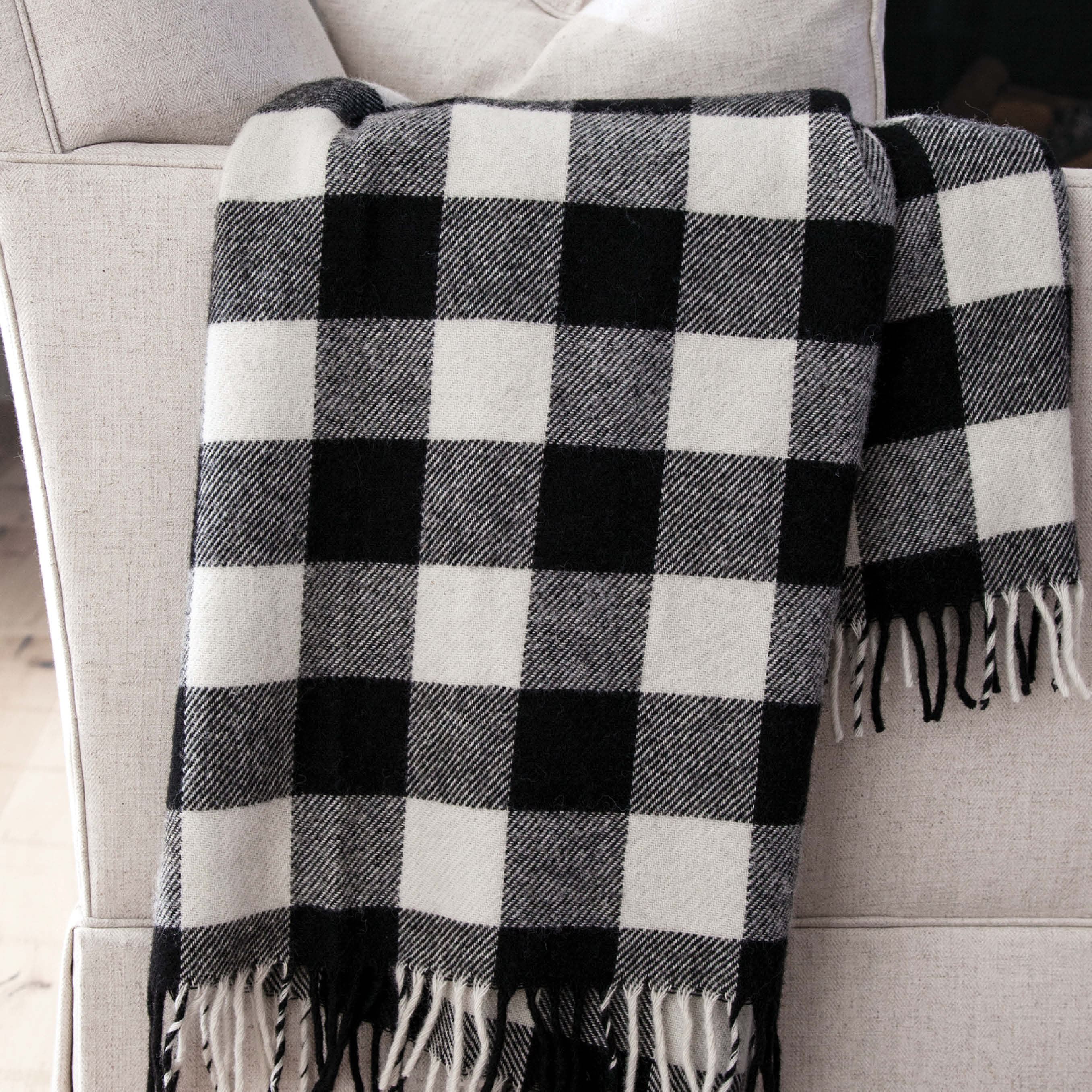 Buffalo Check Wool Throw Blanket - White