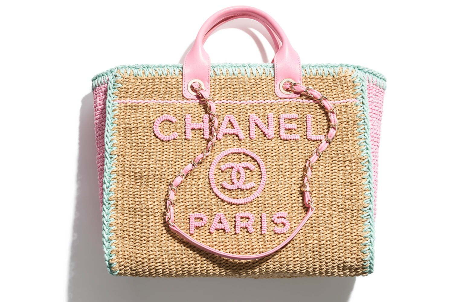 シャネル24年春夏新作バッグ、グラデーションツイードのフラップバッグ