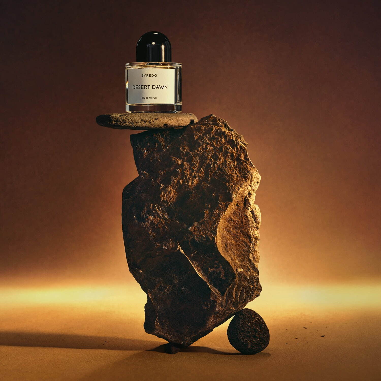 バイレード24年秋フレグランス「デザートドーン」“砂漠着想”カルダモン