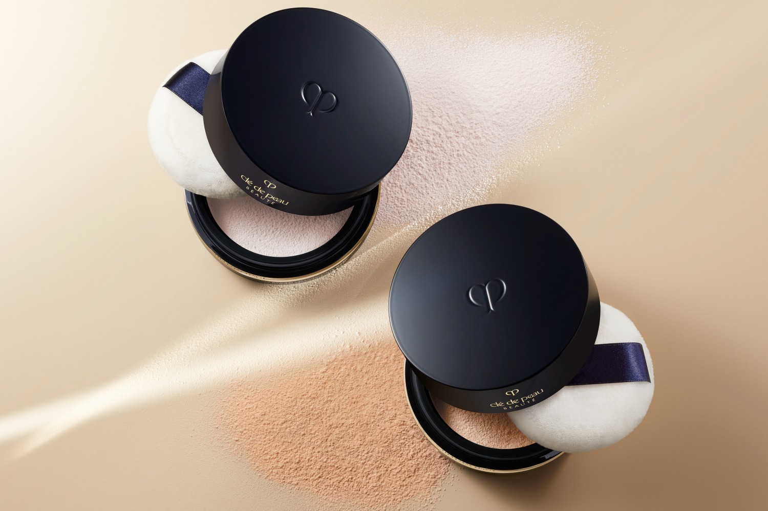 クレ・ド・ポー ボーテの名品フェイスパウダーが25年春進化、“光を纏う