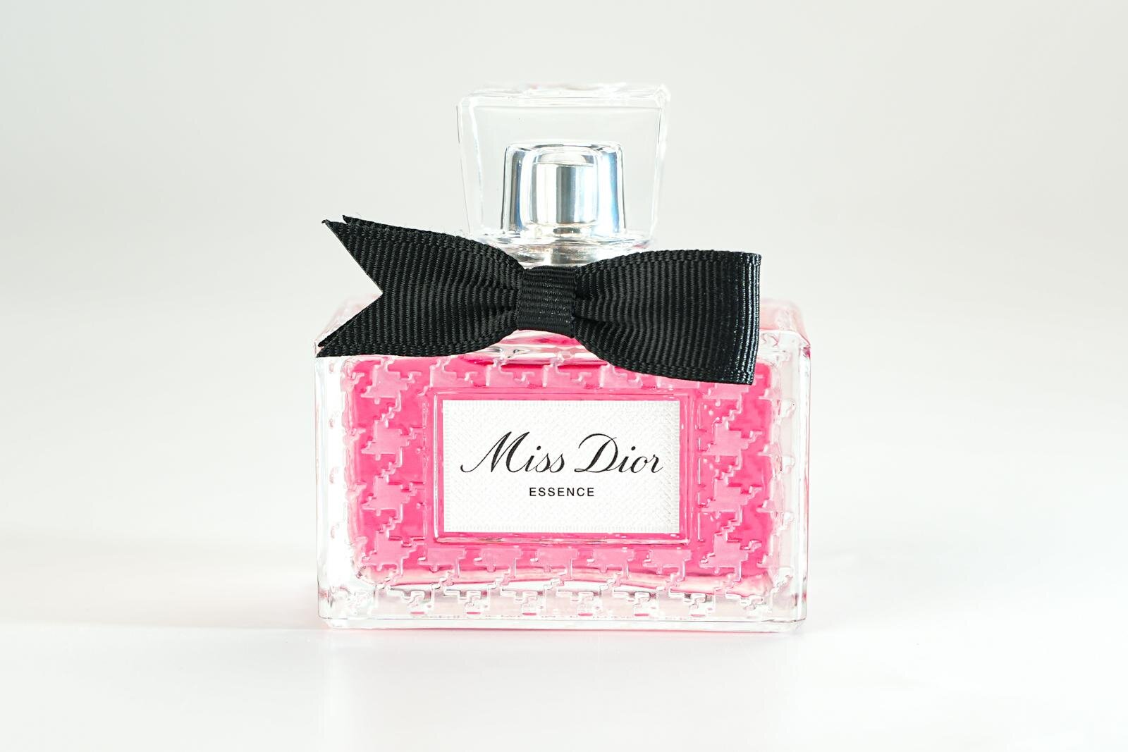 ミス ディオール エッセンス」