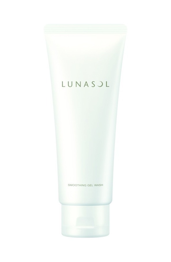 ルナソルの新洗顔料「スムージングジェルウォッシュ」透明ジェルで落ち